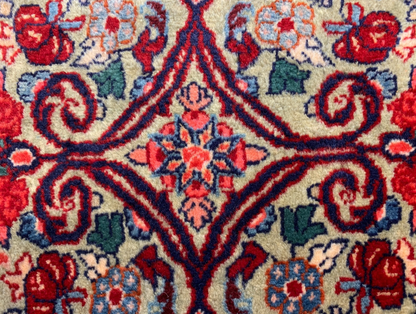 3'8"x4'11'' Hand-Knotted 100% Wool Bidjare Area Rug - Area Carpet