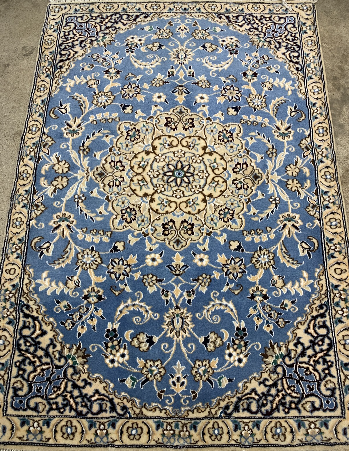 3'0"x4'6" Fine Hand-Knotted Wool & Silk Blend Naine Carpet - Area Rug