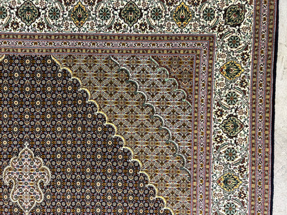 6'10"x10'5" Fine Hand-Knotted Wool & Silk Blend Tabrize Mahi Carpet - Area Rug