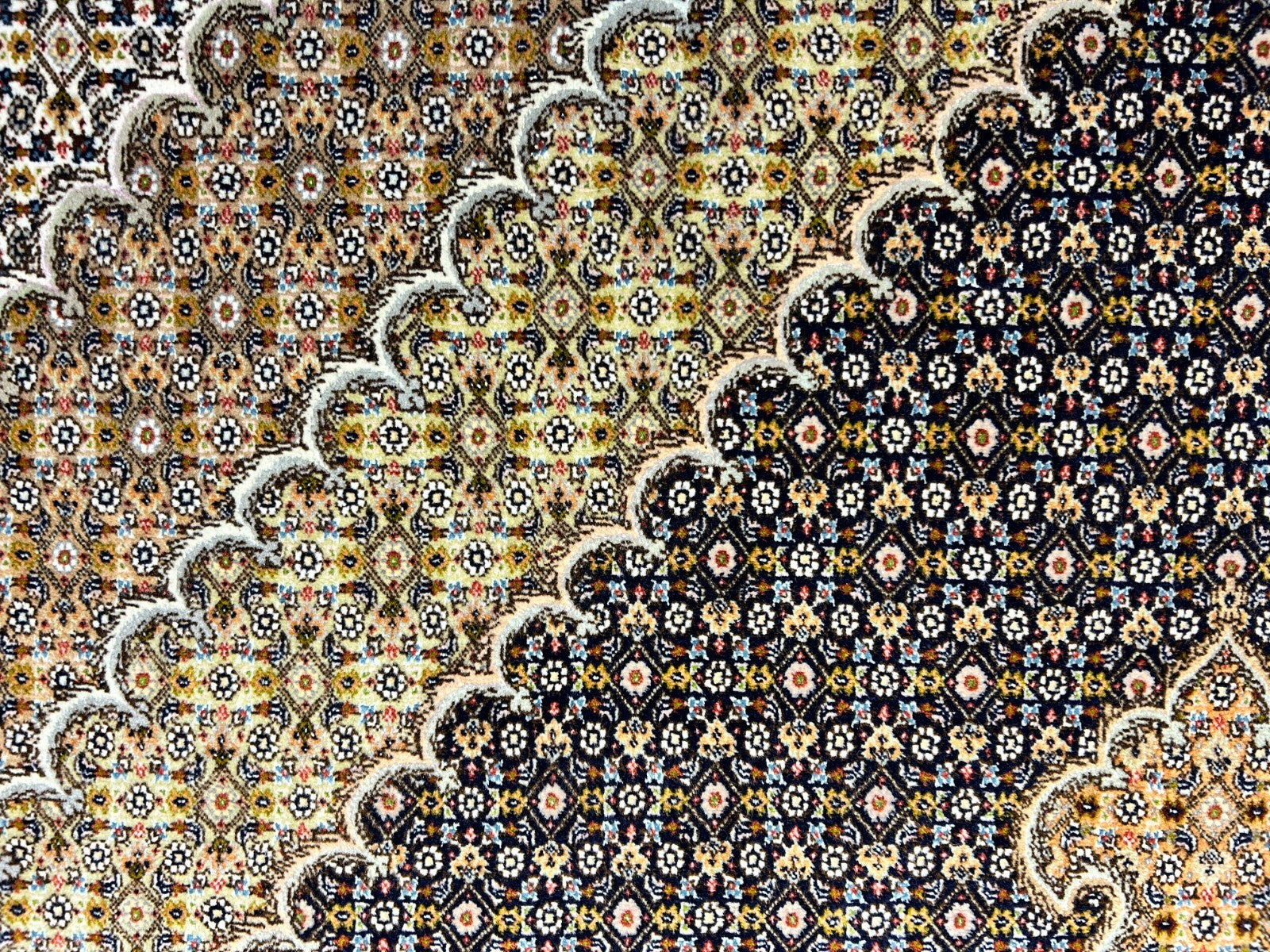 6'7"x9'9" Fine Hand-Knotted Wool & Silk Blend Tabrize Mahi Carpet - Area Rug