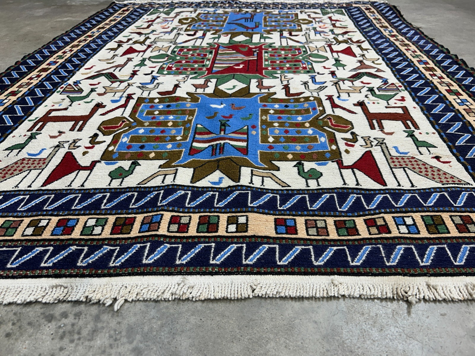 4'x4'10" Needle Punched 100% Wool Soumak Area Rug - Carpet