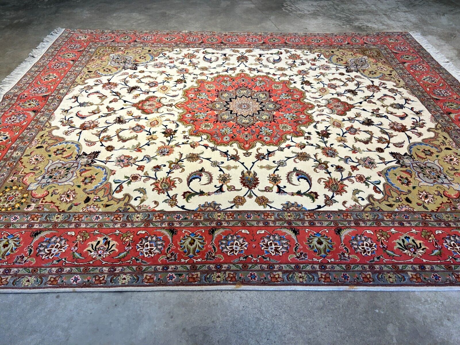 6'9"x8'1" Fine Hand-Knotted Wool & Silk Blend Tabrize Carpet - Area Rug