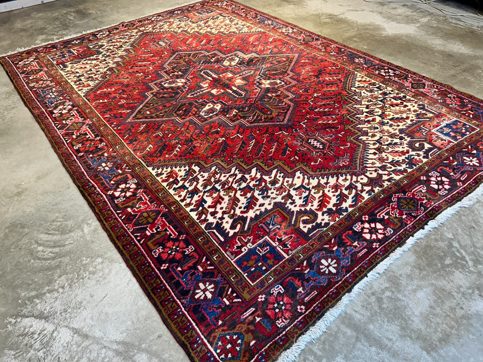 7'9"x11'2" Hand-Knotted 100% Wool Pile Herize Rug