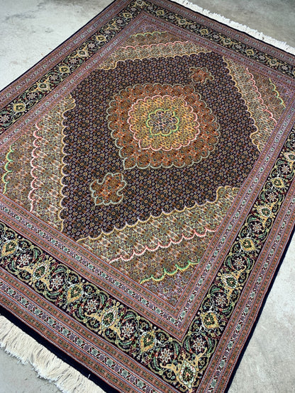 4'10"x6'4" Fine Hand-Knotted Wool & Silk Blend Tabrize Mahi Carpet - Area Rug