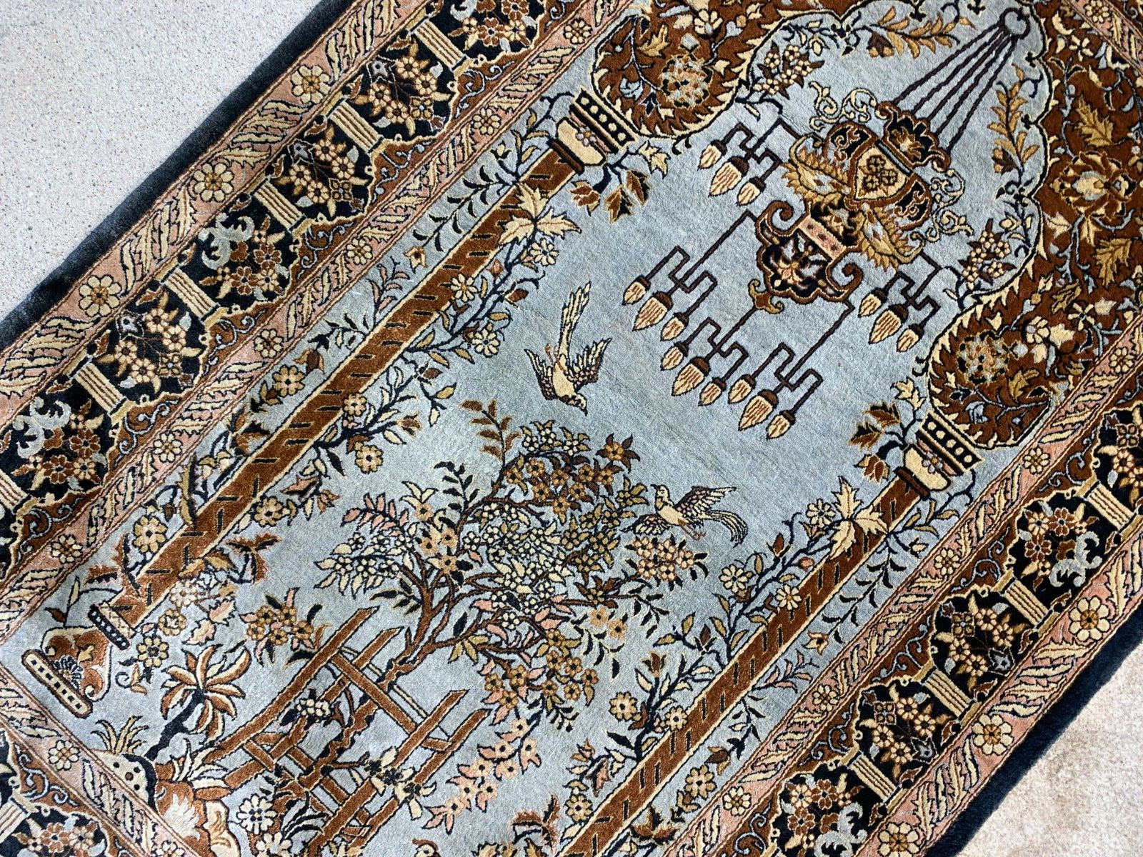 2'7"x4'1" Hand-Knotted 100% Silk Prayer Rug - Area Rug