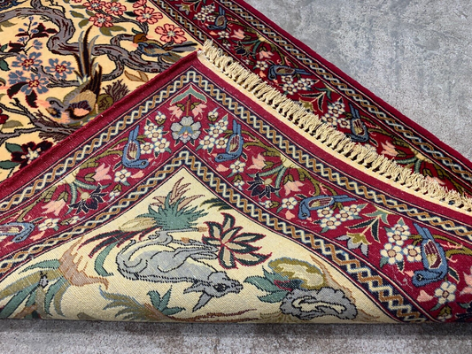 2'4"x3'7" Fine Hand-Knotted Wool & Silk Isfahane Pictorial Rug - Area Carpet