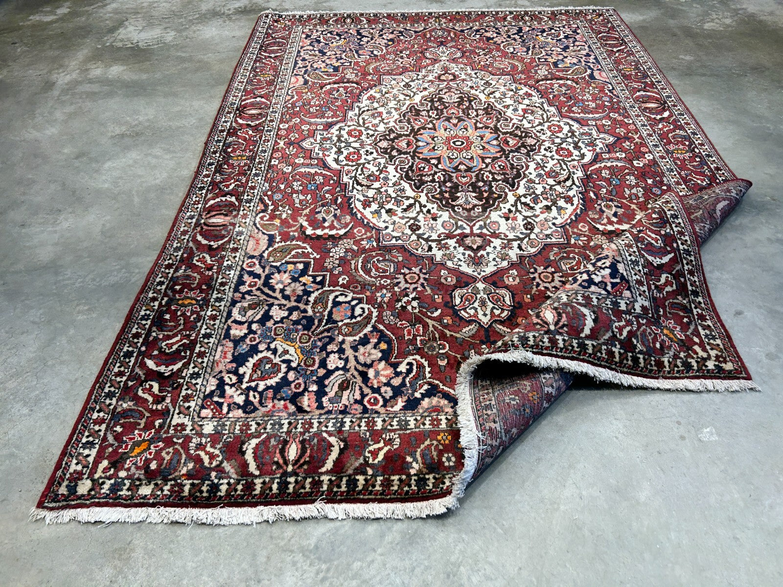 7'0"x10'3" Hand-Knotted 100% Wool Pile Bakhtiarie Carpet - Area Rug
