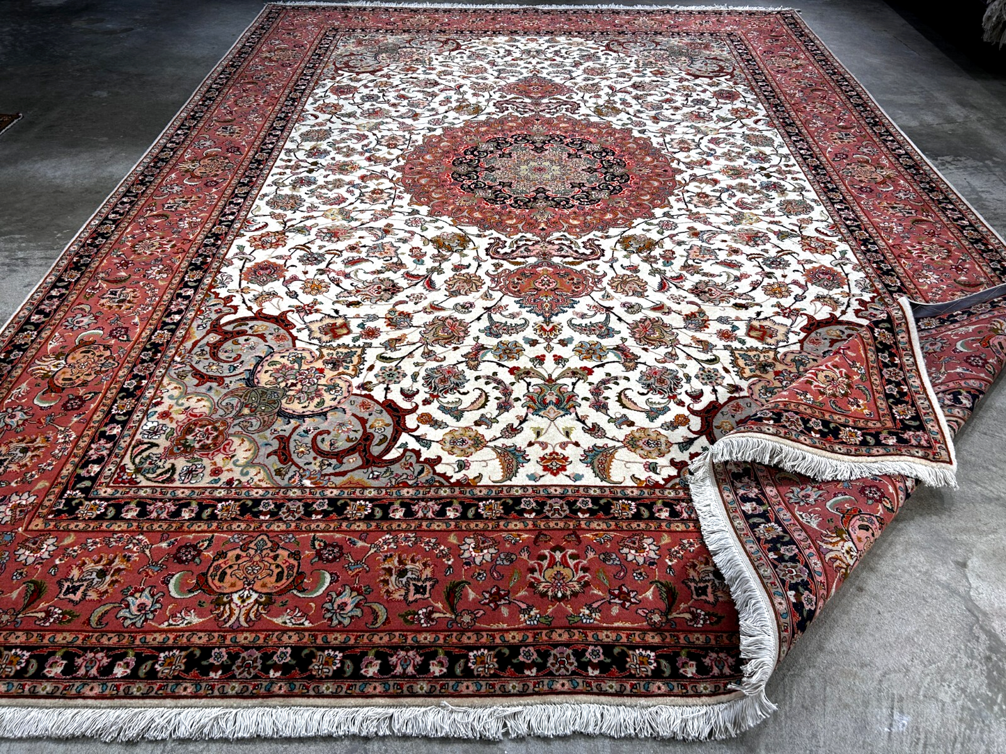 8'3"x11'3" Fine Hand-Knotted Wool & Silk Tabrize Rug
