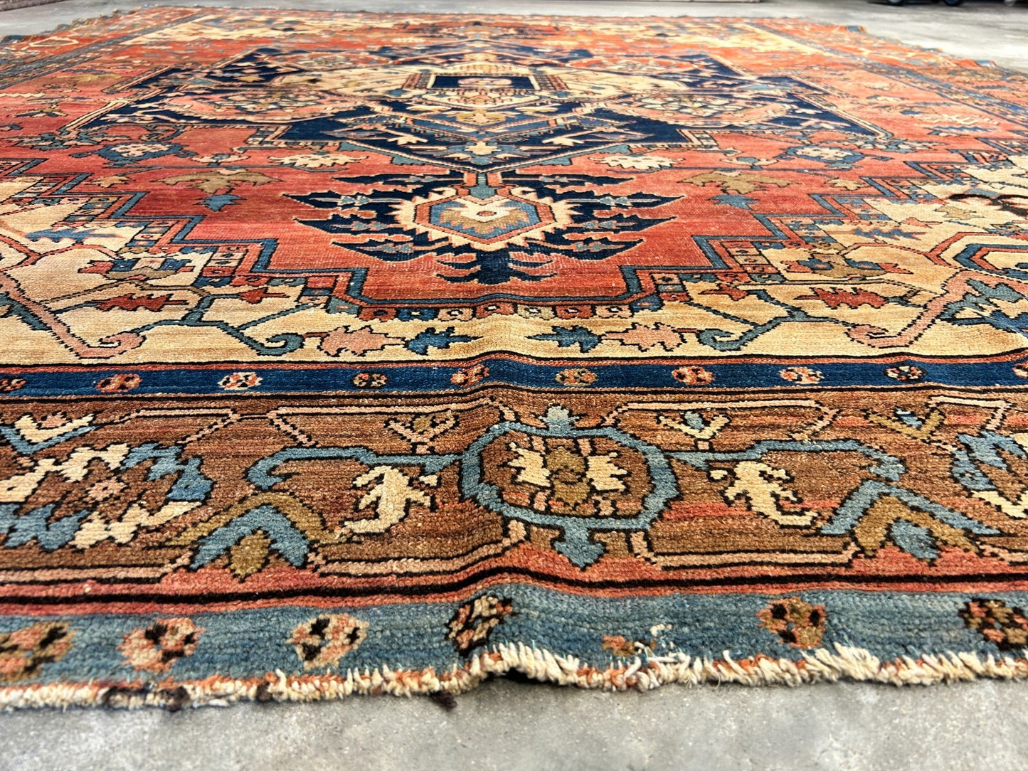 Collector Item - 9'8"x11'10 Antique Fine Wool Herize Serapy Hand-Knotted Rug