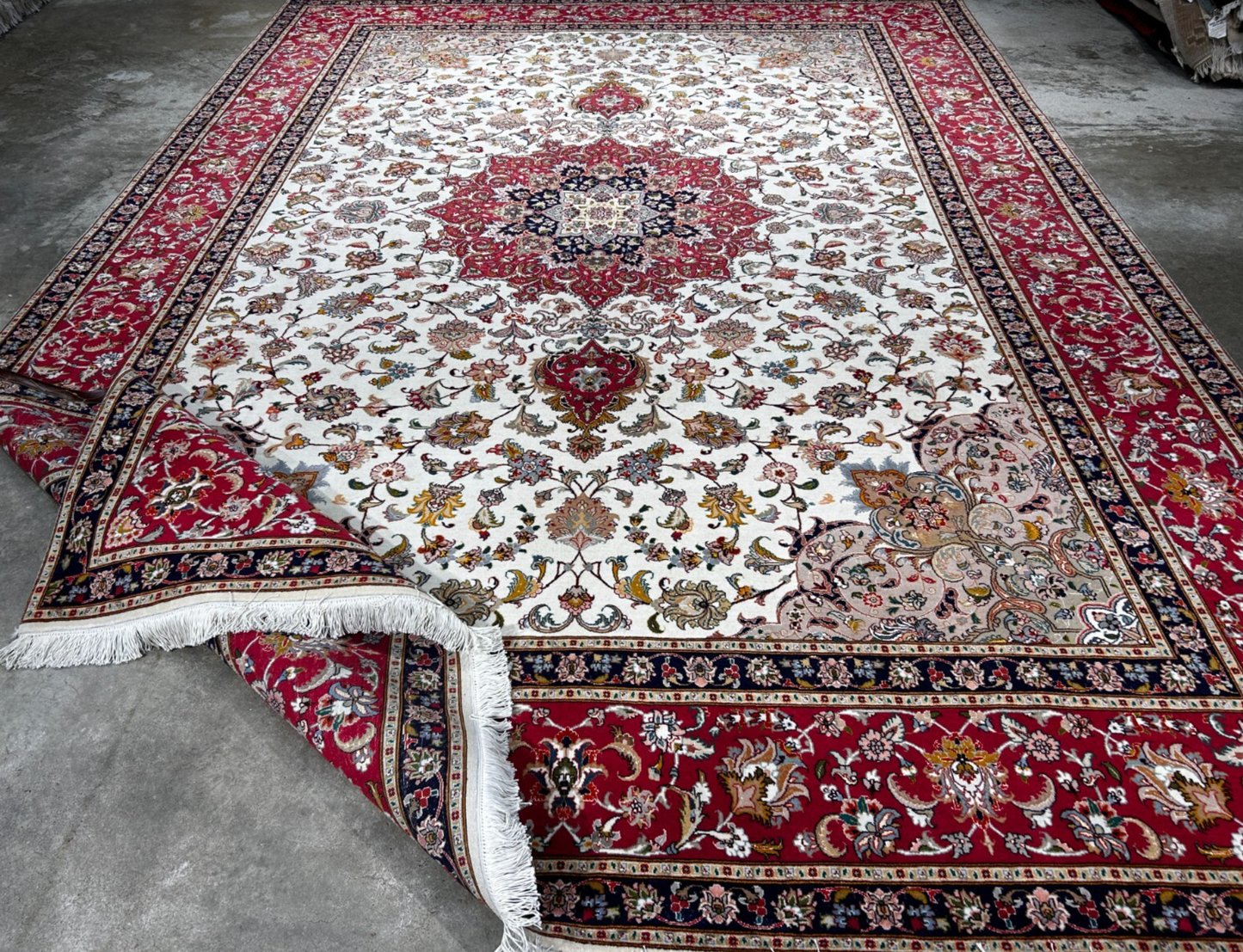 8'3"x11'7'' Very Fine Hand-Knotted Silk & Wool Tabrize Area Rug - Area Carpet