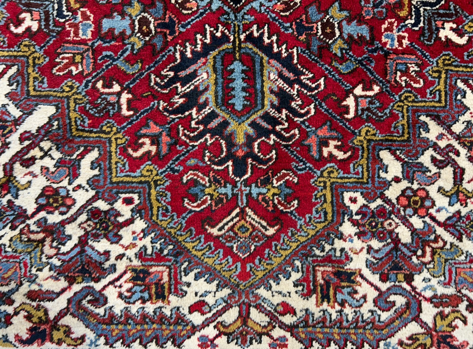 8'2"x10'8" Vintage Hand-Knotted 100% Wool Pile Herize Area Rug - Carpet