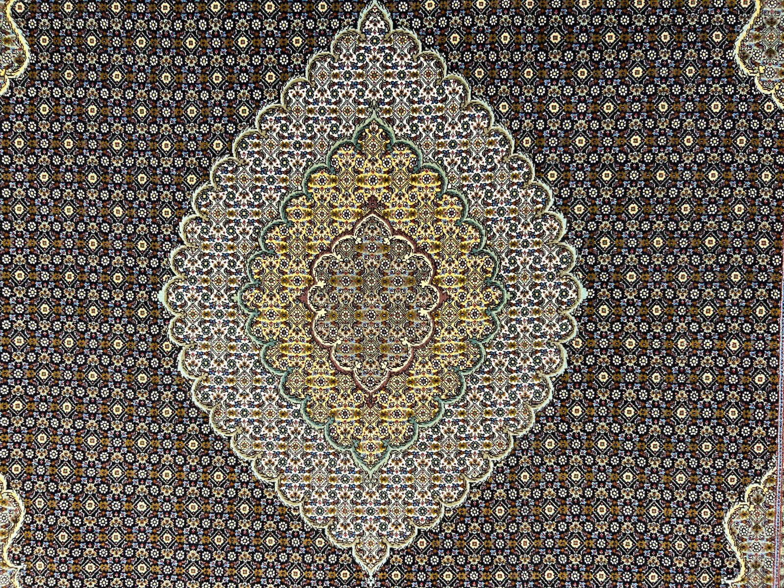 6'10"x10'5" Fine Hand-Knotted Wool & Silk Blend Tabrize Mahi Carpet - Area Rug