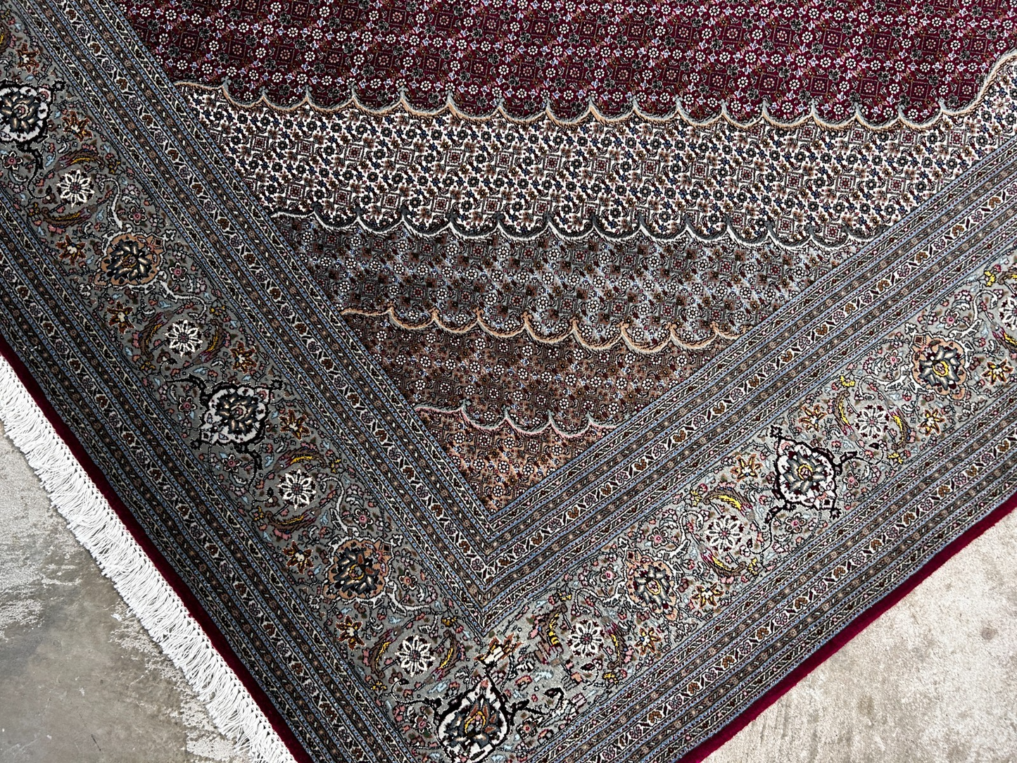 8'4"x11'6" Hand-Knotted Silk & Wool Tabrize Fish Style Area Rug - Carpet