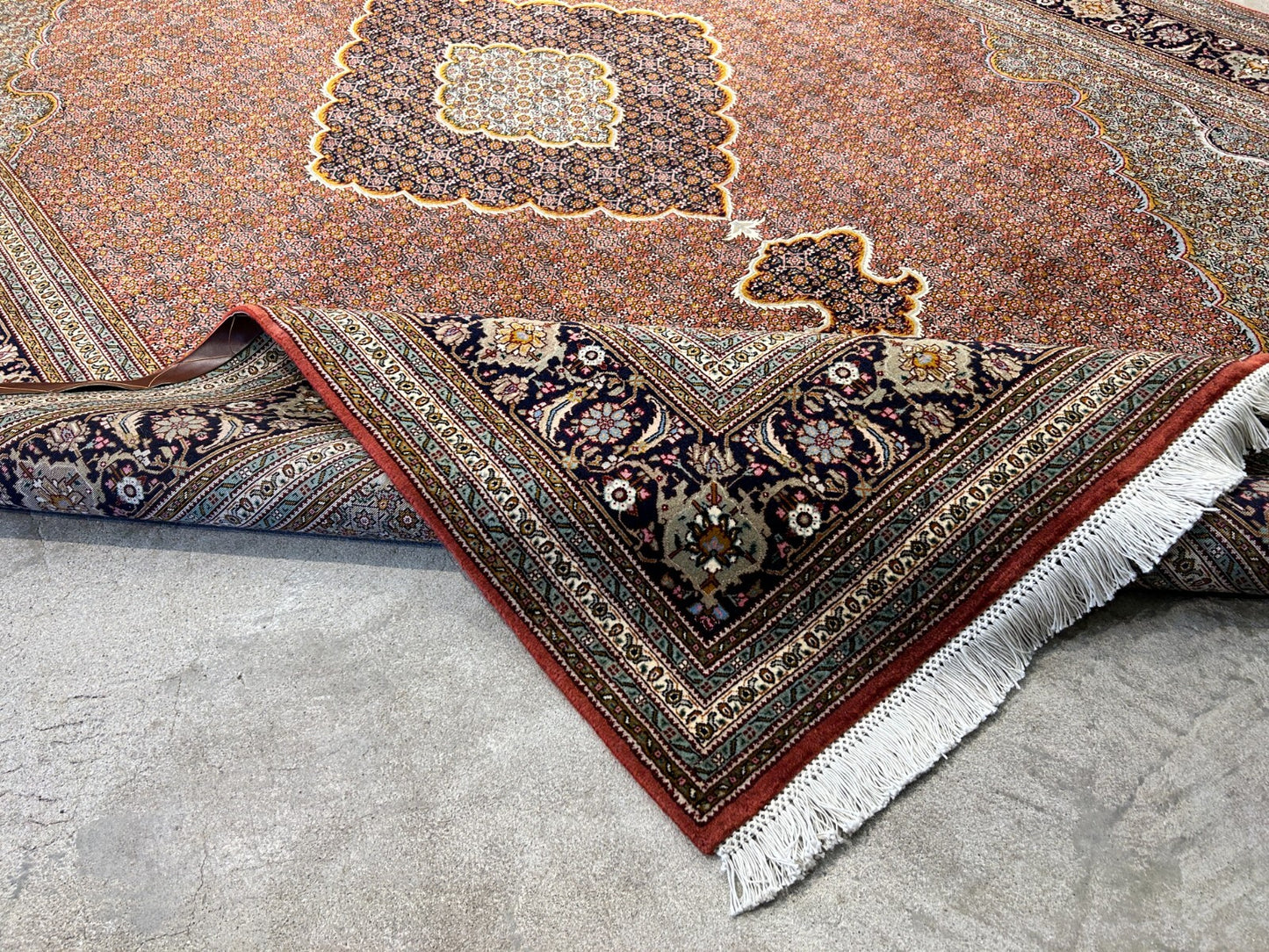 6'8"x10'1" Fine Hand-Knotted Wool & Silk Blend Tabrize Mahi Carpet - Area Rug