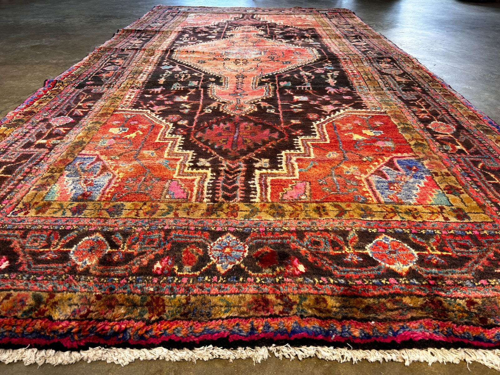 4'10" x 9'7" Hand-Knotted 100% Wool Carpet - Nahavande Area Rug