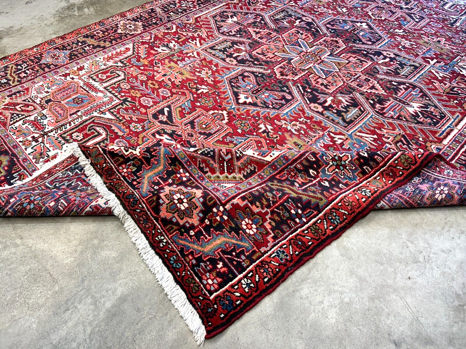 7'10"x11'4" Hand-Knotted 100% Wool Pile Herize Rug