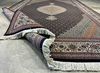 6'8"x10' Fine Hand-Knotted Wool & Silk Oriental Tabrize Rug - Area Carpet