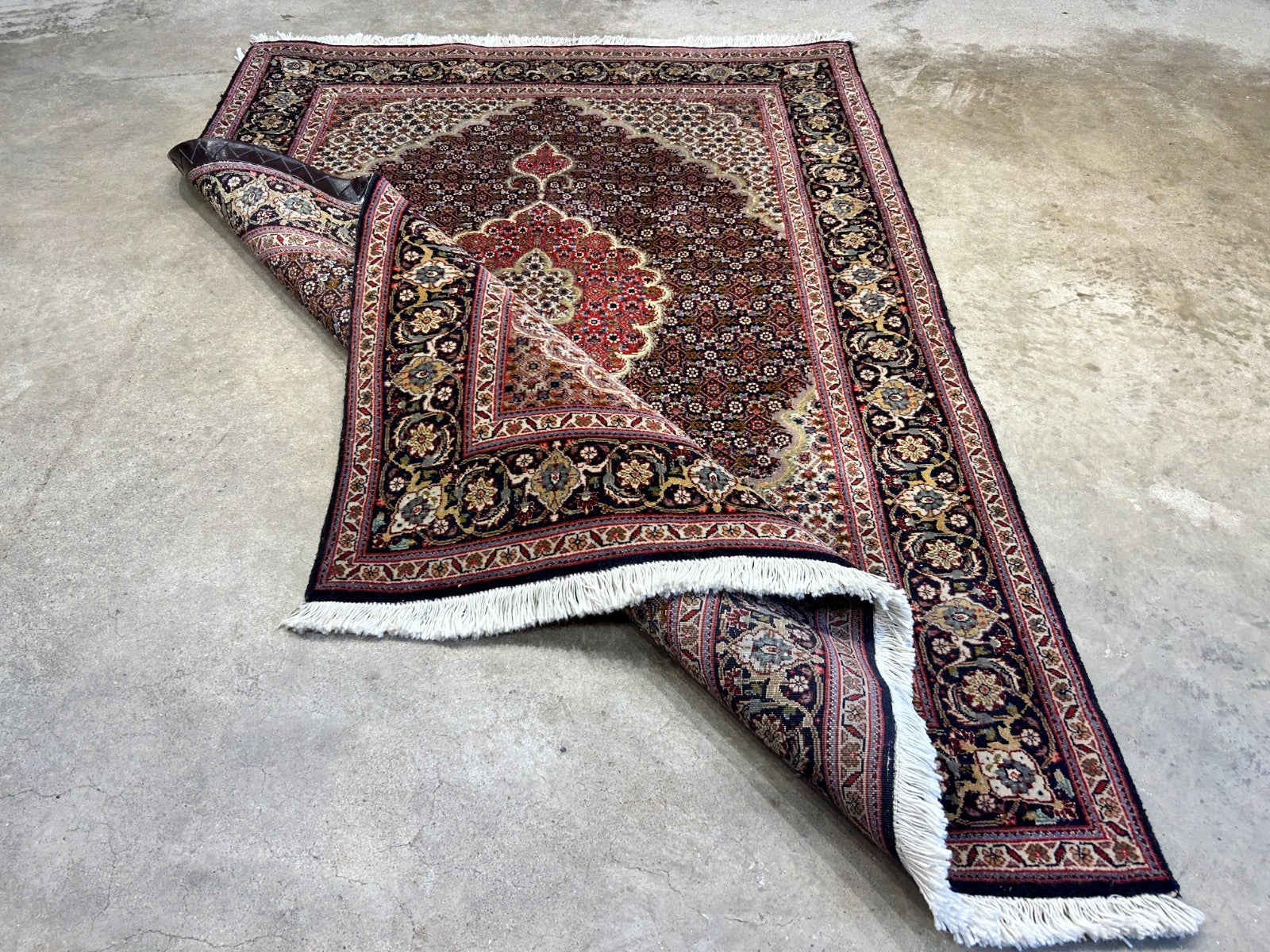 3'4"x4'8" Hand-Knotted 100% Wool Pile Tabrize Mahi Rug