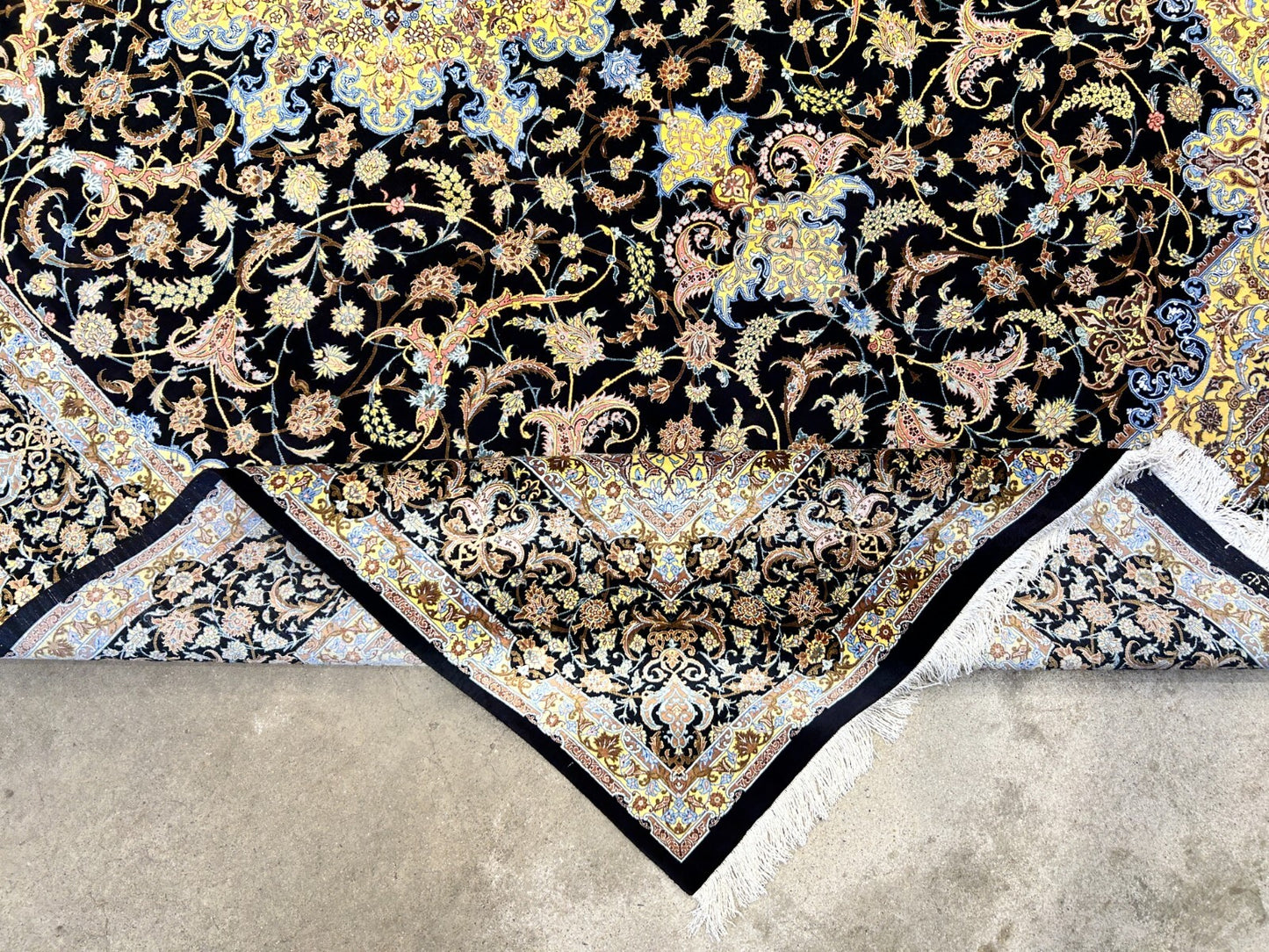 6'6"x10' Exquisite Hand-Knotted 100% Silk Qume Rug