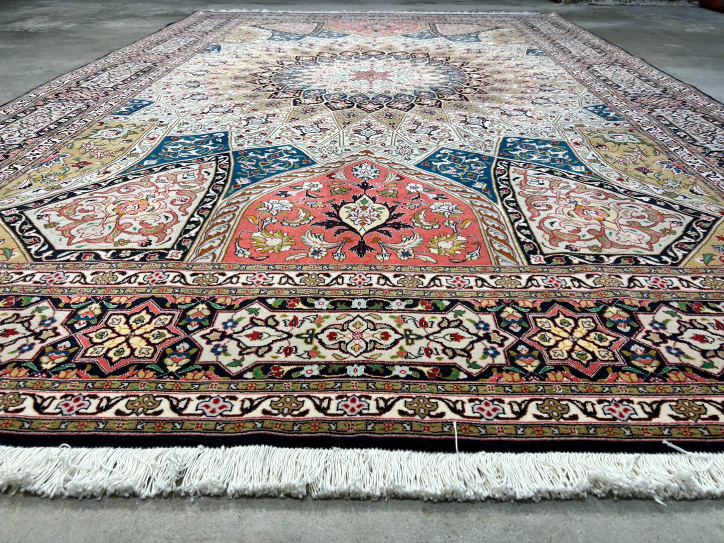 6'7"x10'2" Fine Hand-Knotted Wool & Silk Tabrize Dome Design Rug - Area Carpet