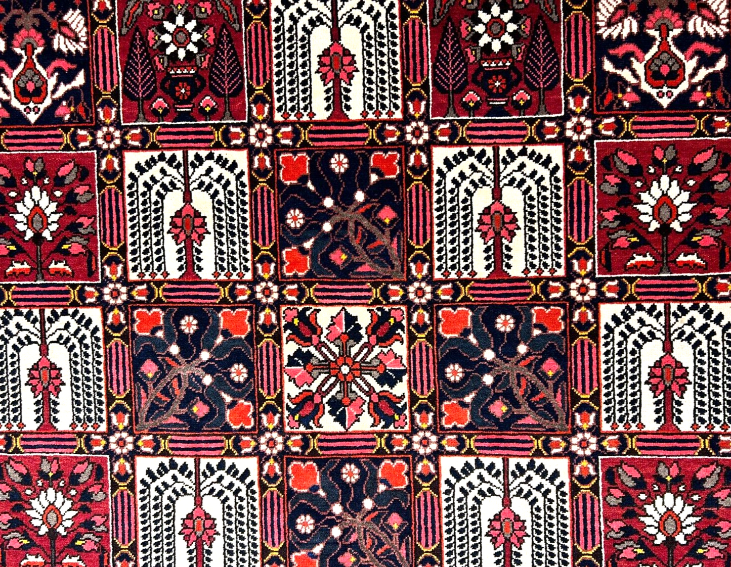 6'11"x10'3" Hand-Knotted 100% Lamb Wool Bakhtiarie Carpet - Area Rug