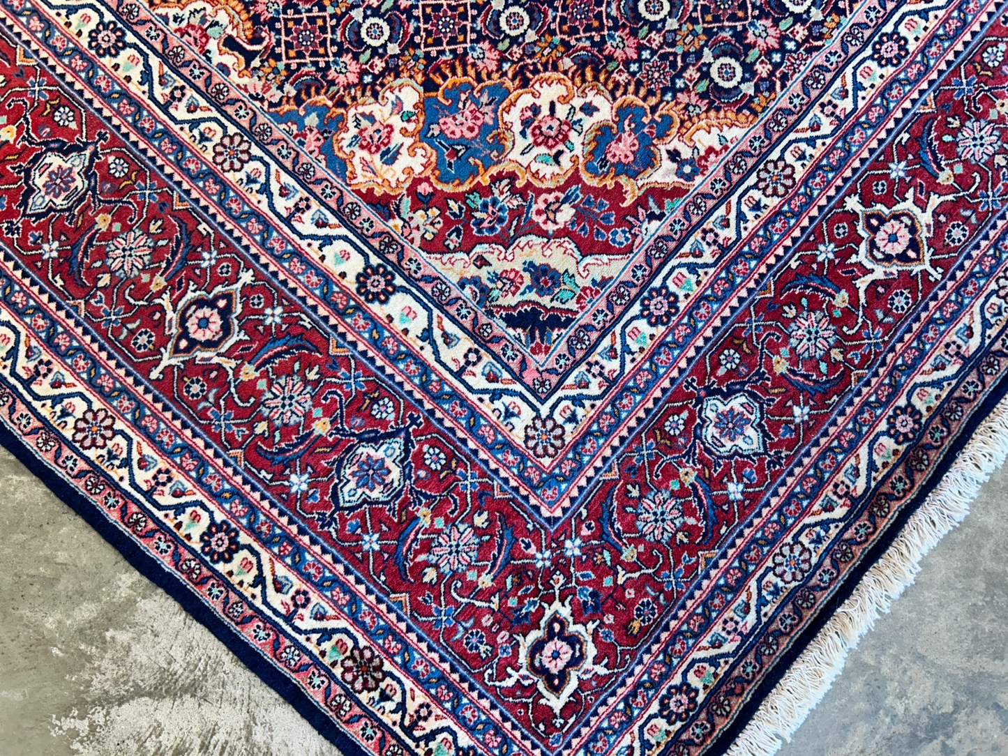 8'11"x11'8" Hand-Knotted 100% Wool Pile Bidjar Rug