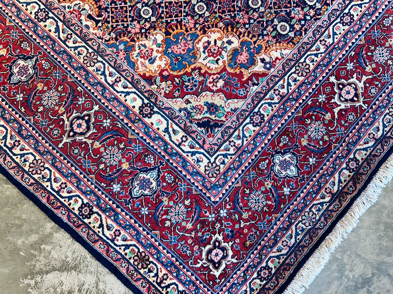 8'11"x11'8" Hand-Knotted 100% Wool Pile Bidjar Rug