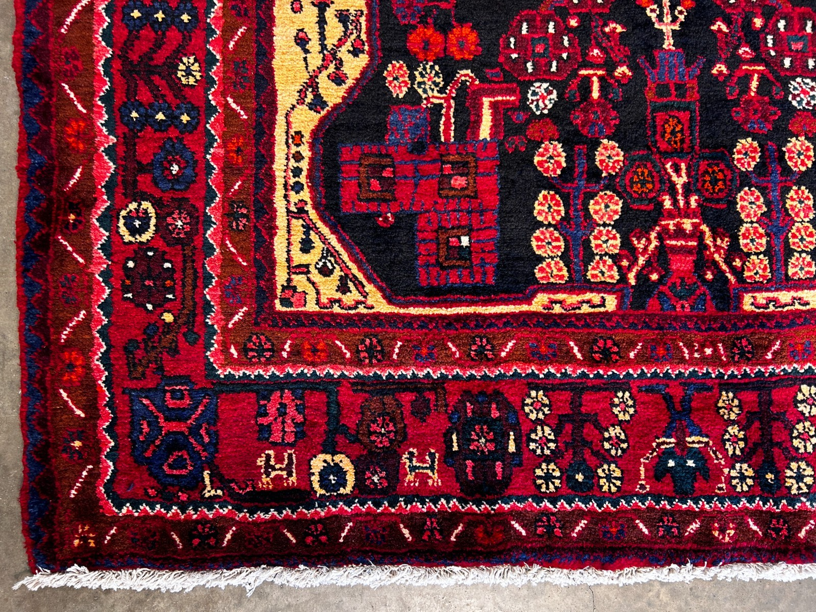 5'6" x 9'1'' Hand-Knotted 100% Lamb Wool Pile Nahavande Area Rug - Carpet