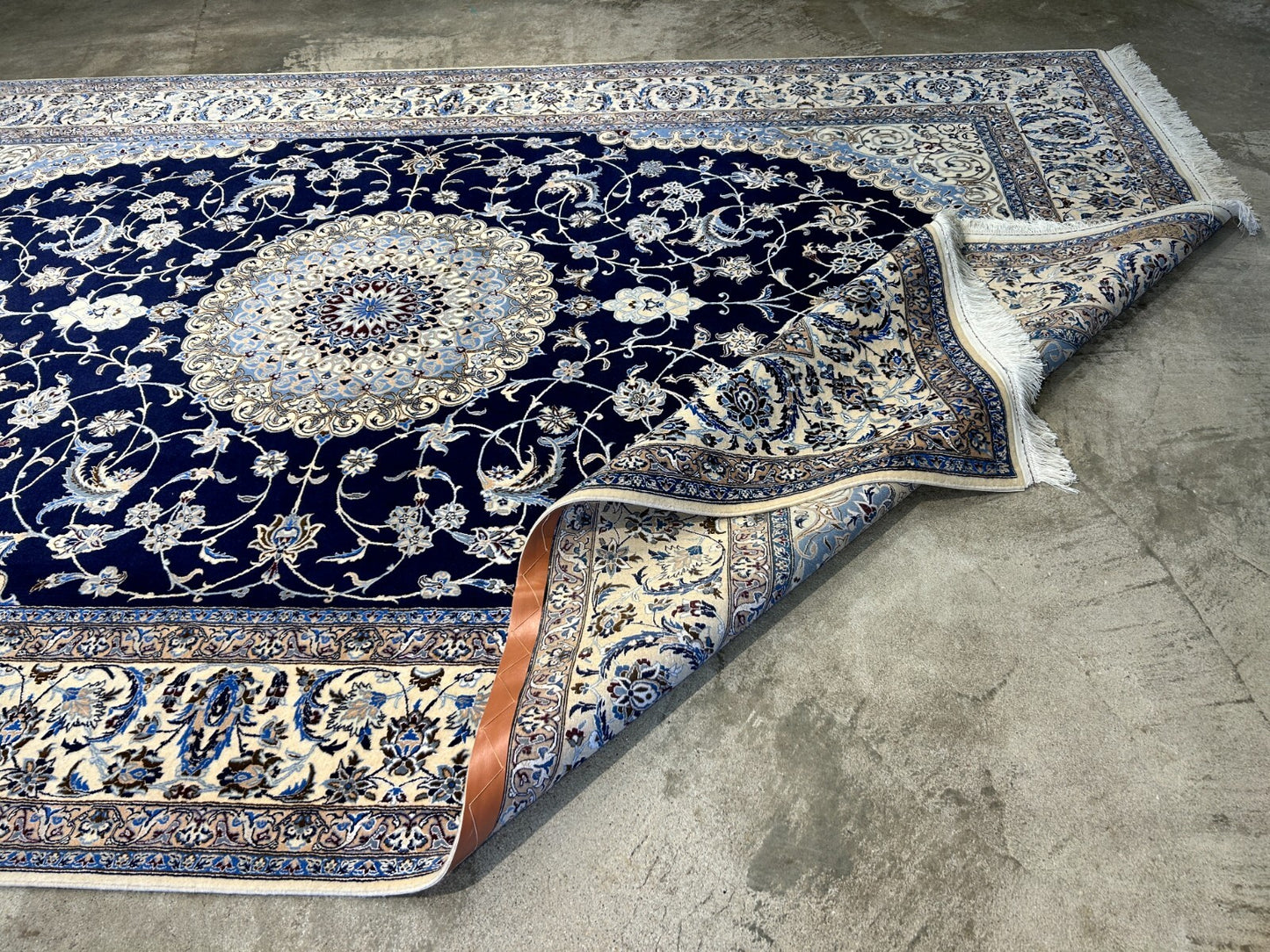 6'9"x9'10" Very Fine Hand-Knotted Wool & Silk Blend Naine Carpet - Area Rug