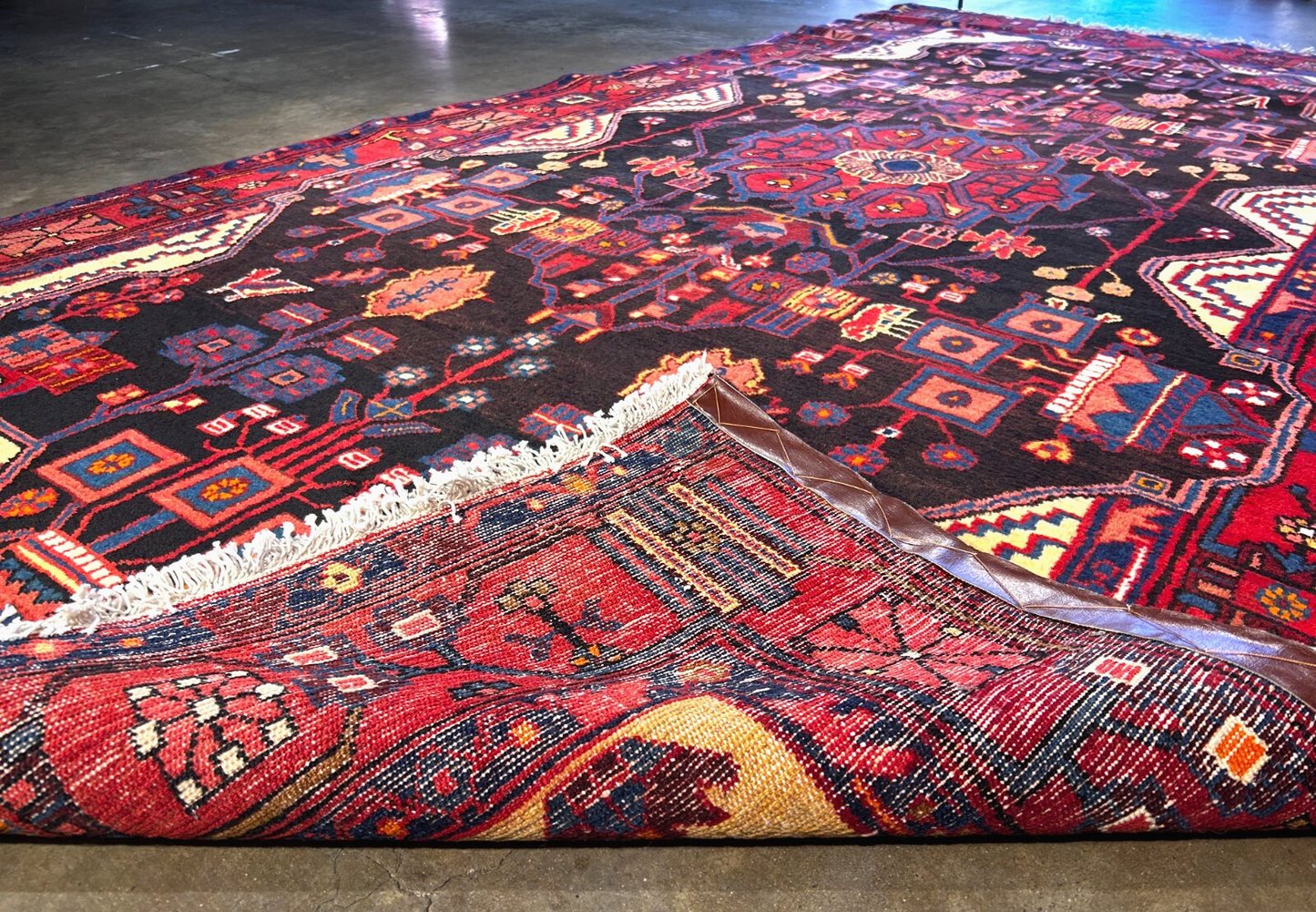 5'3" x 10'3" Hand-Knotted 100% Wool Pile Nahavande Area Rug - Carpet