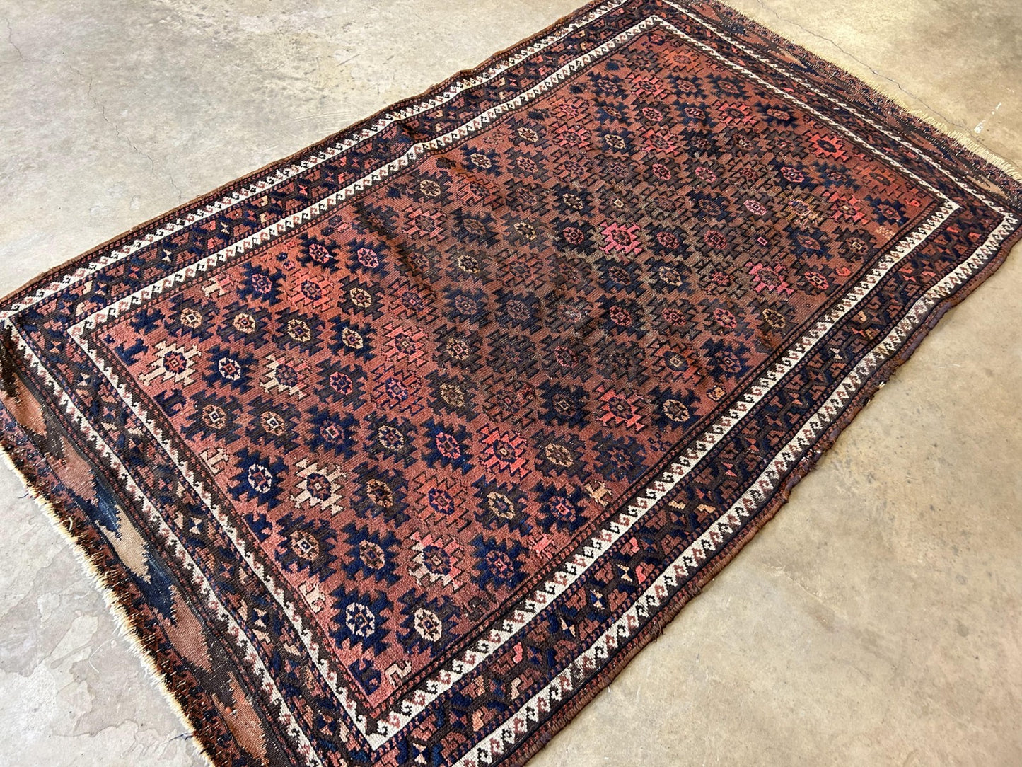 3'5"x5'9" Antique Hand-Knotted 100% Wool Senneh Area Rug - Carpet