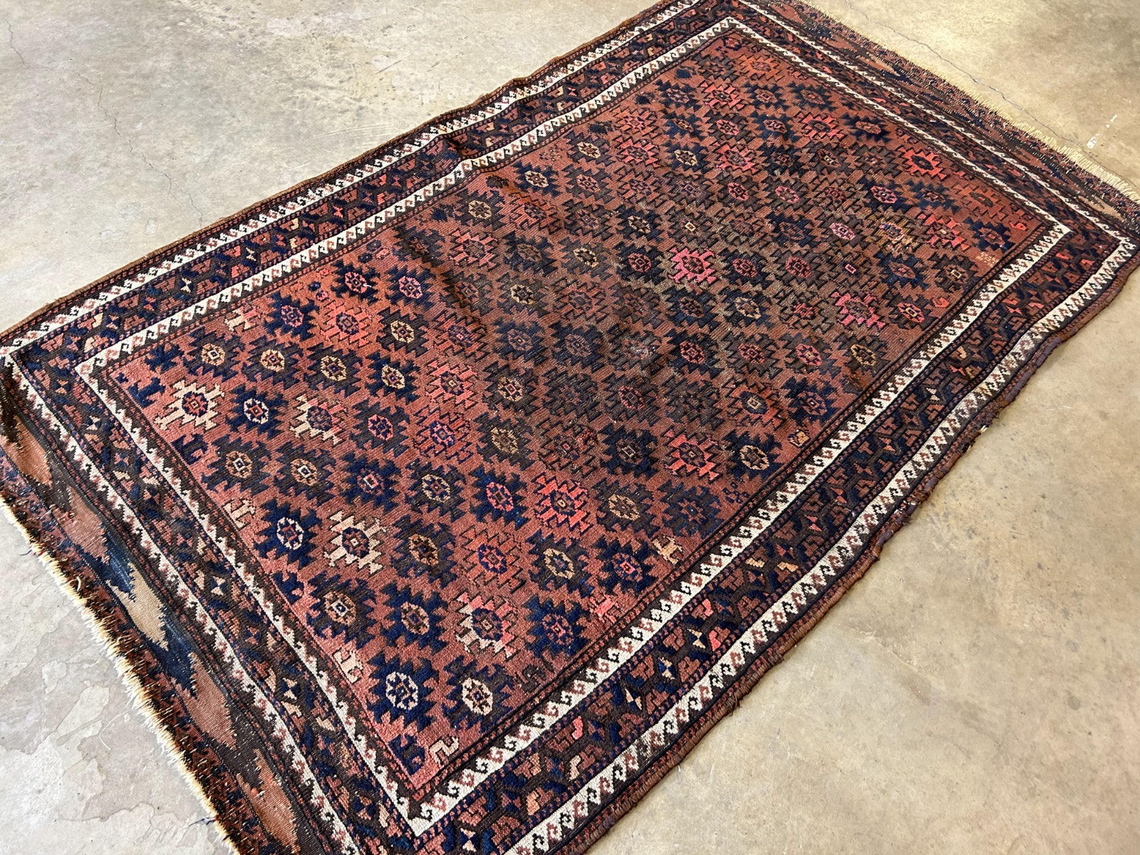 3'5"x5'9" Antique Hand-Knotted 100% Wool Senneh Area Rug - Carpet
