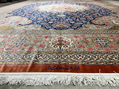9'11"x13'6" Exquisite Signed Hand-Knotted 100% Silk Qume Rug