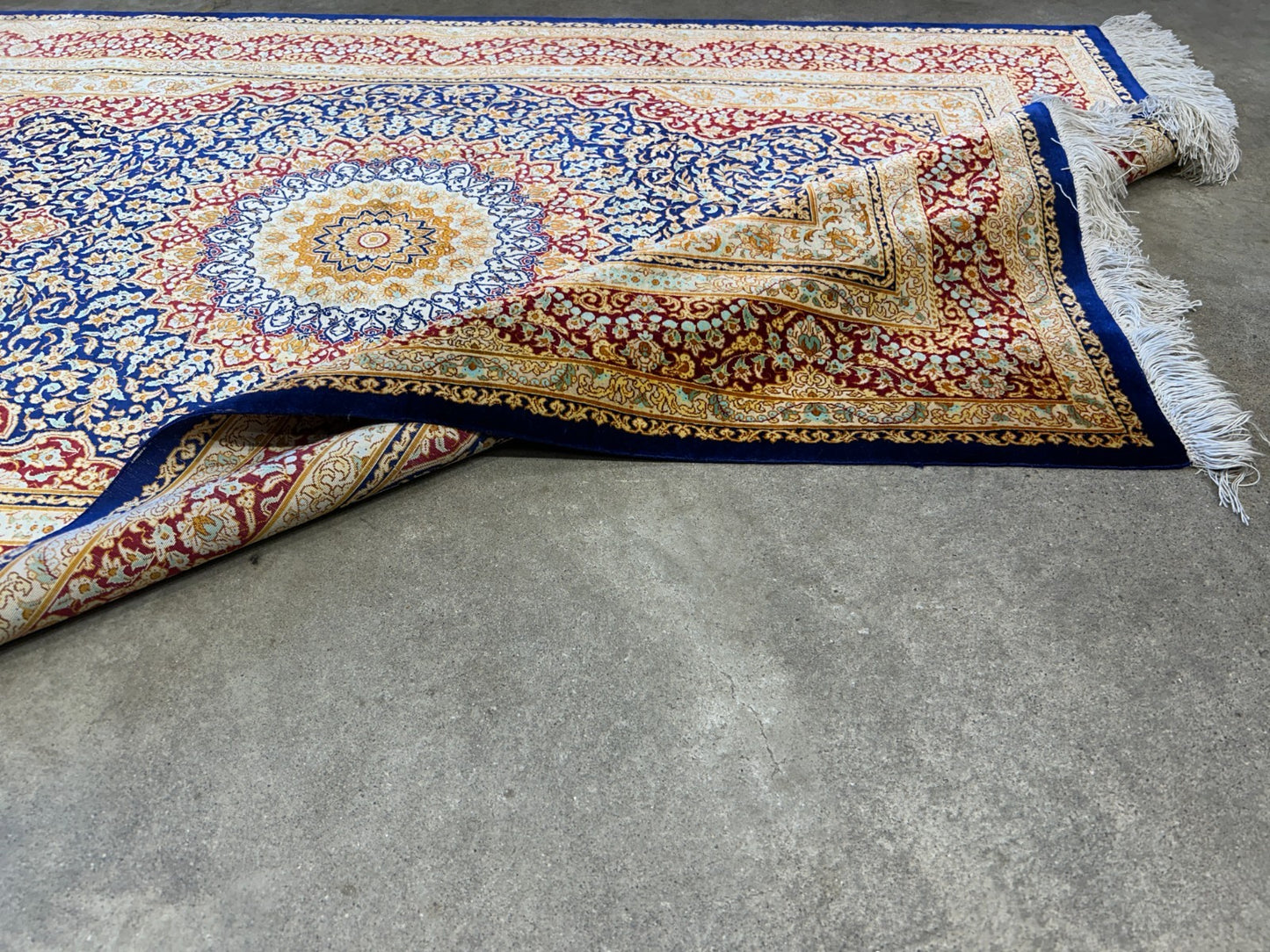 3'3"x5' Exquisite Extra-Fine Hand-Knotted 100% Silk Qume Area Rug - Carpet