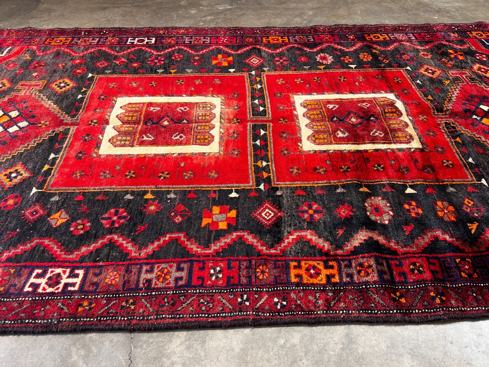 4'10" x 9'5" Hand-Knotted 100% Wool Pile Hamadane Area Rug - Carpet