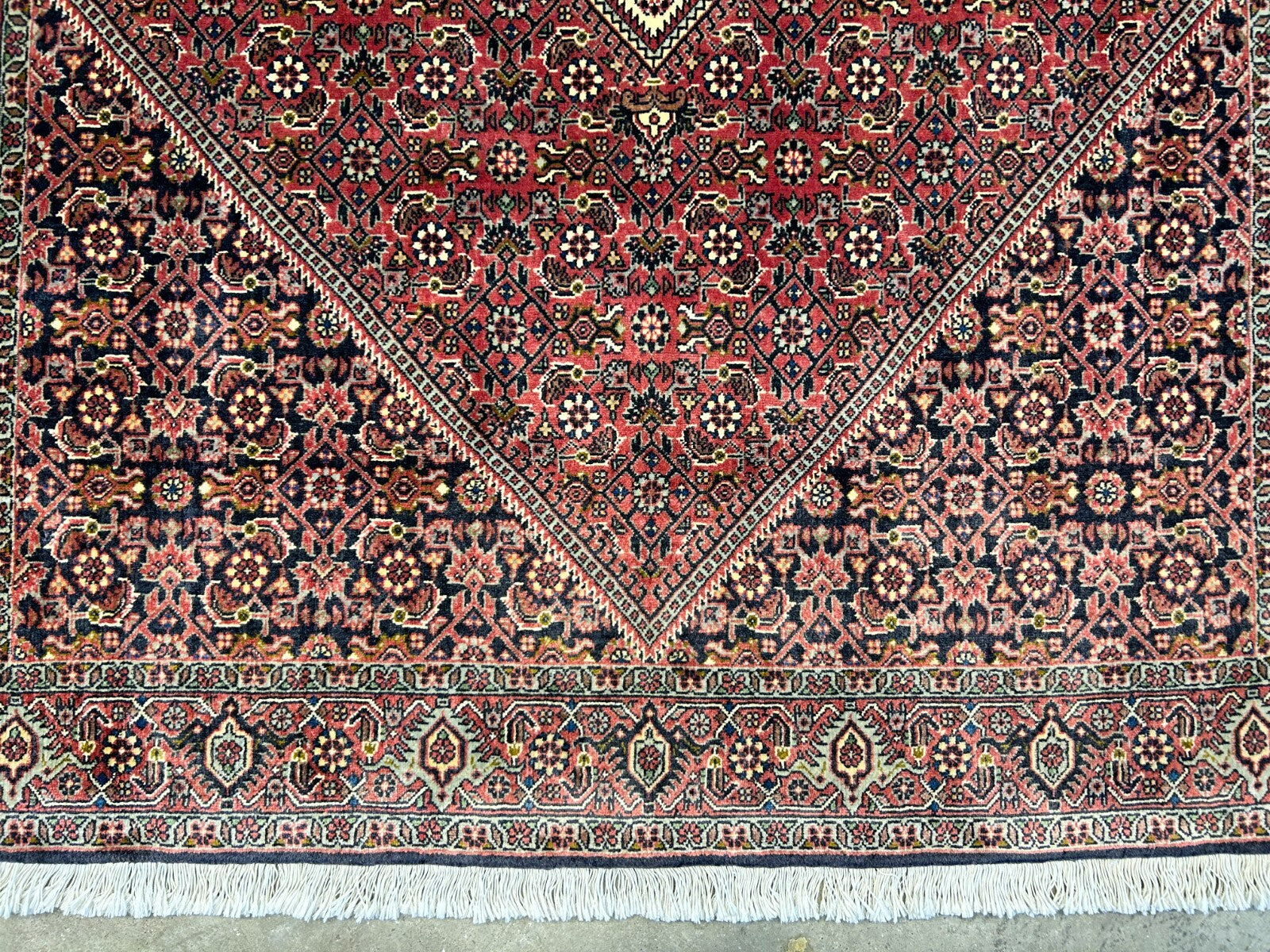 3'8"x5'10" Hand-Knotted 100% Wool Bidjare Carpet - Area Rug