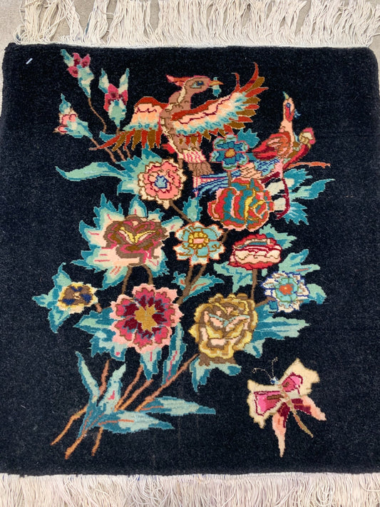 1'7"x1'9" Fine Hand-Knotted 100% Wool Pile Pictorial Tabrize Rug