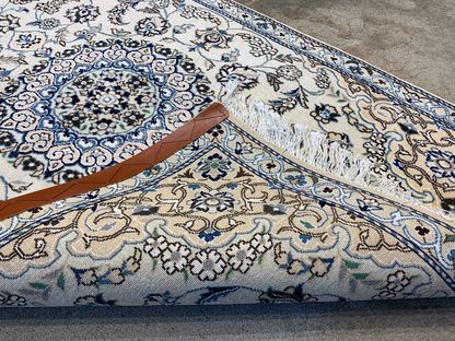 2'11"x4'7''  Very Fine Hand-Knotted Silk & Wool Naine Area Rug - Carpet