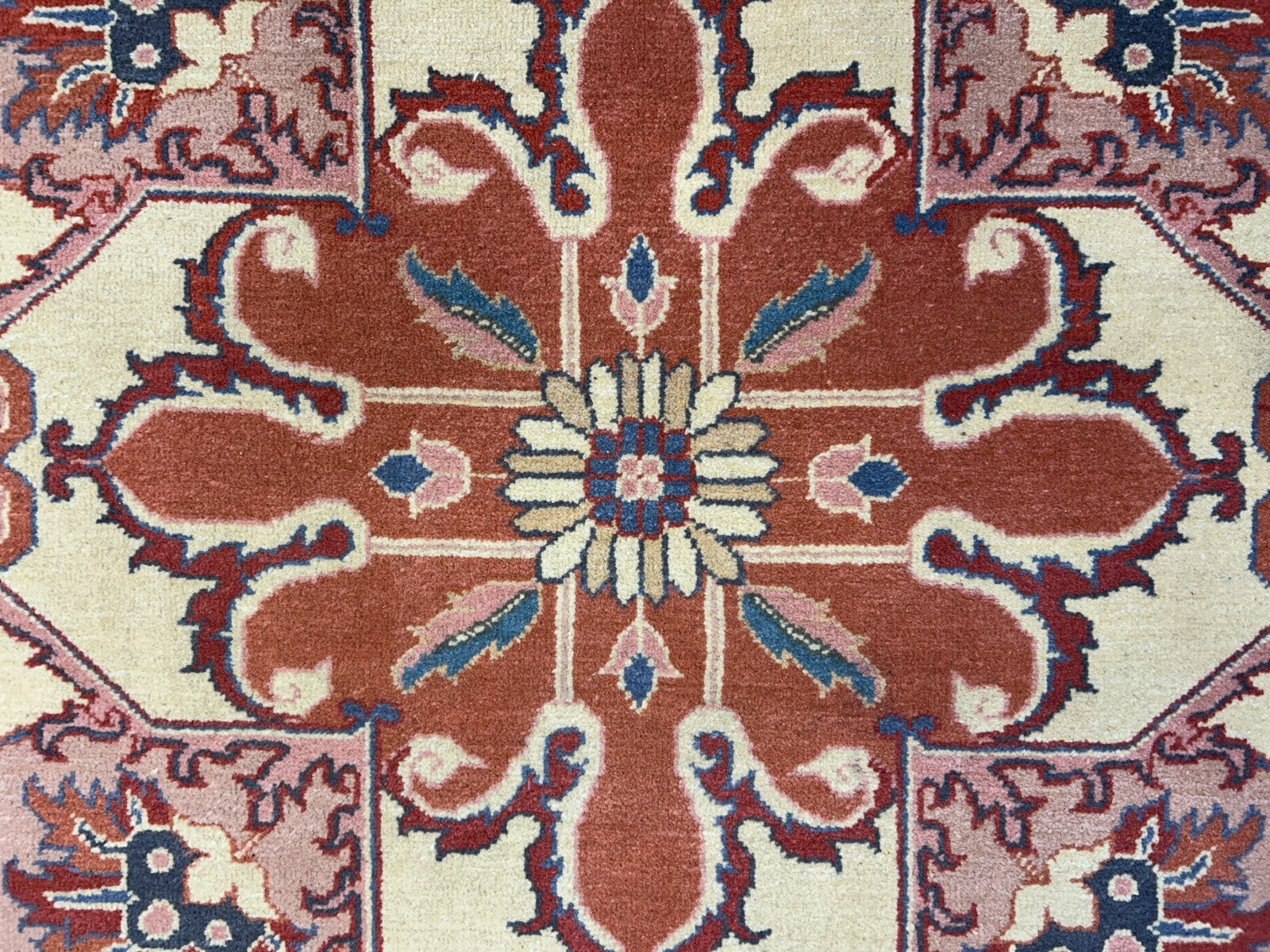 8'10"x11'11" Hand-Knotted 100% Wool Pile IndoHeriz Rug