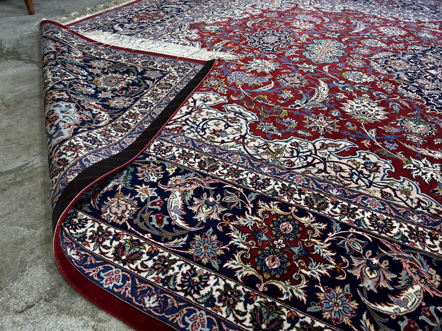 8'1"x11'9" Extra Fine Hand-Knotted Wool & Silk Isfahane Rug