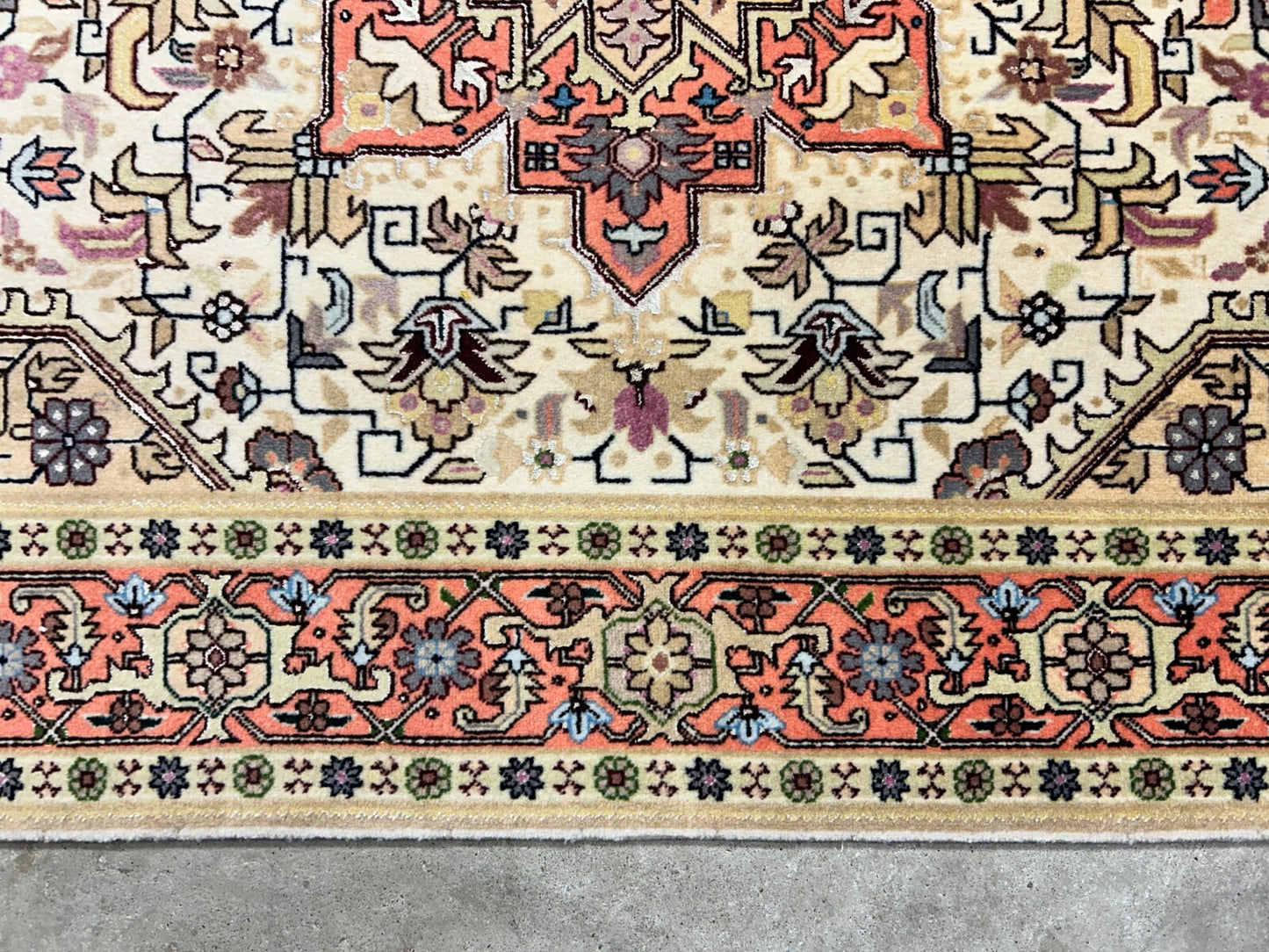 3'4"x4'10'' Hand-Knotted Silk & Wool  Pile Tabrize Area Rug