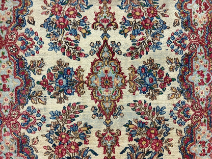 2'11"x5'1" Antique Hand-Knotted 100% Wool Pile Kermane Area Rug - Carpet