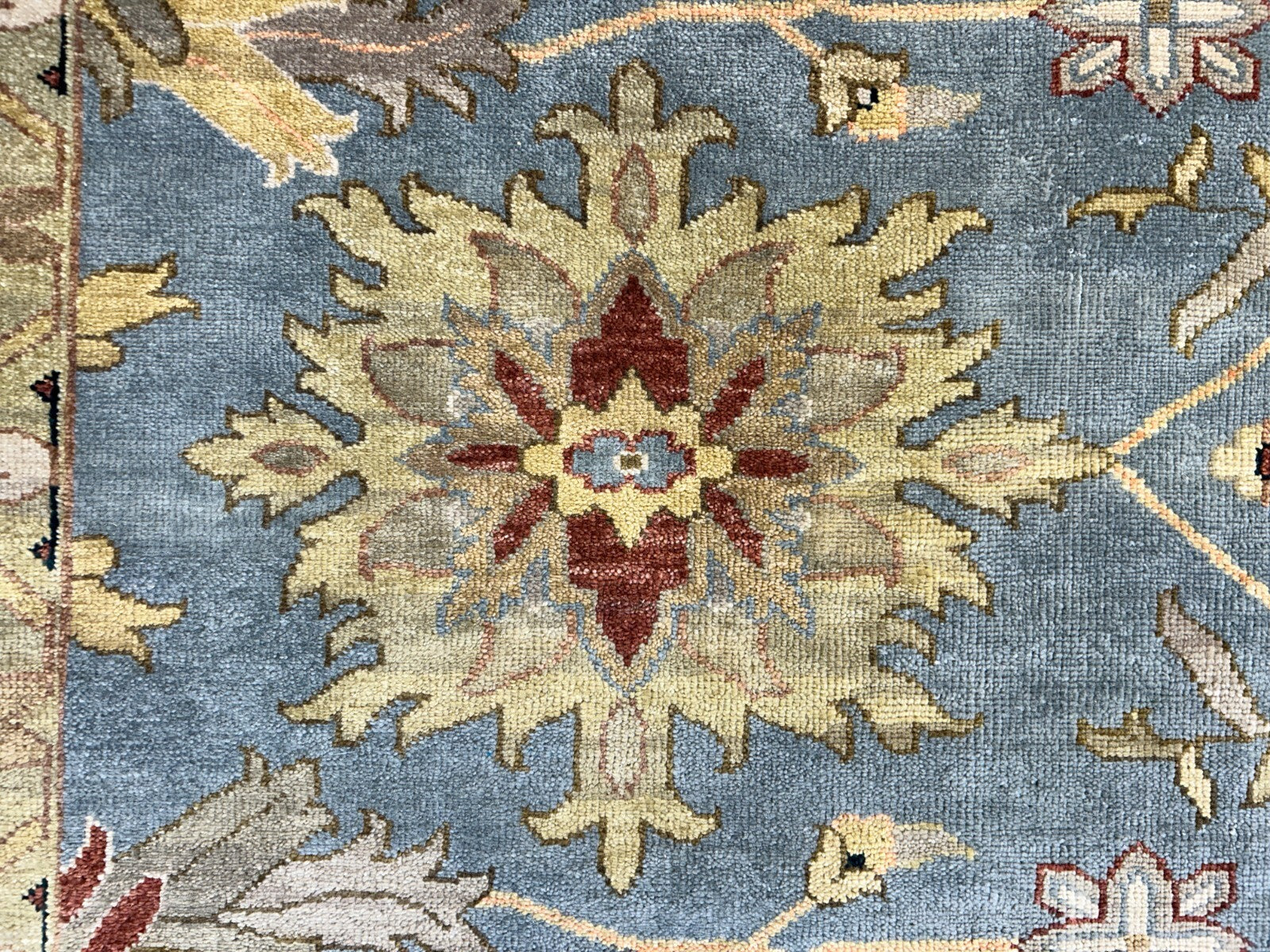 9'x12' Hand-Knotted 100% Wool Pile Mahal Design Carpet - Area Rug