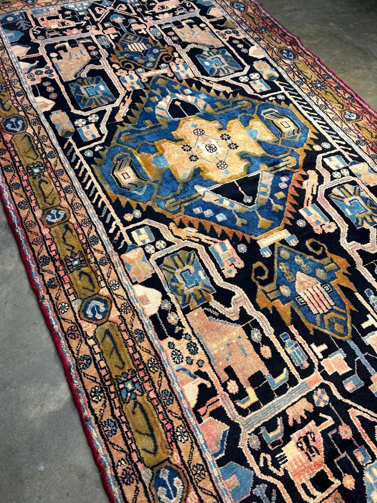 5'1" x 9'4" Hand-Knotted 100% Wool Carpet -  Hamadane Area Rug