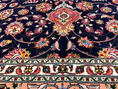 6'5"x6'7" Fine Hand-Knotted Wool & Silk Tabrize Rug - Area Carpet