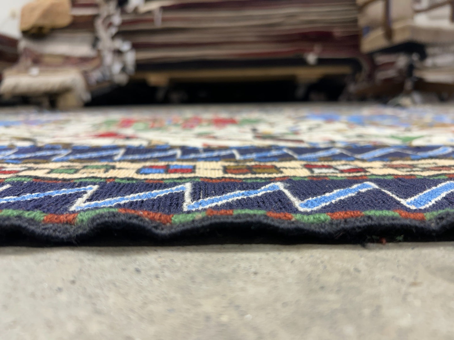 4'x4'10" Needle Punched 100% Wool Soumak Area Rug - Carpet