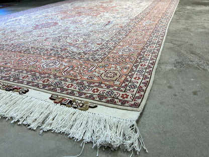 6'7"x9'10" Fine Hand-Knotted Wool & Silk Blend Tabrize Herize Carpet - Area Rug
