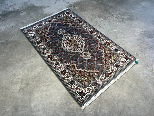 3'1"x4'10" Hand-Knotted Wool & Silk Pile Tabrize Mahi Rug