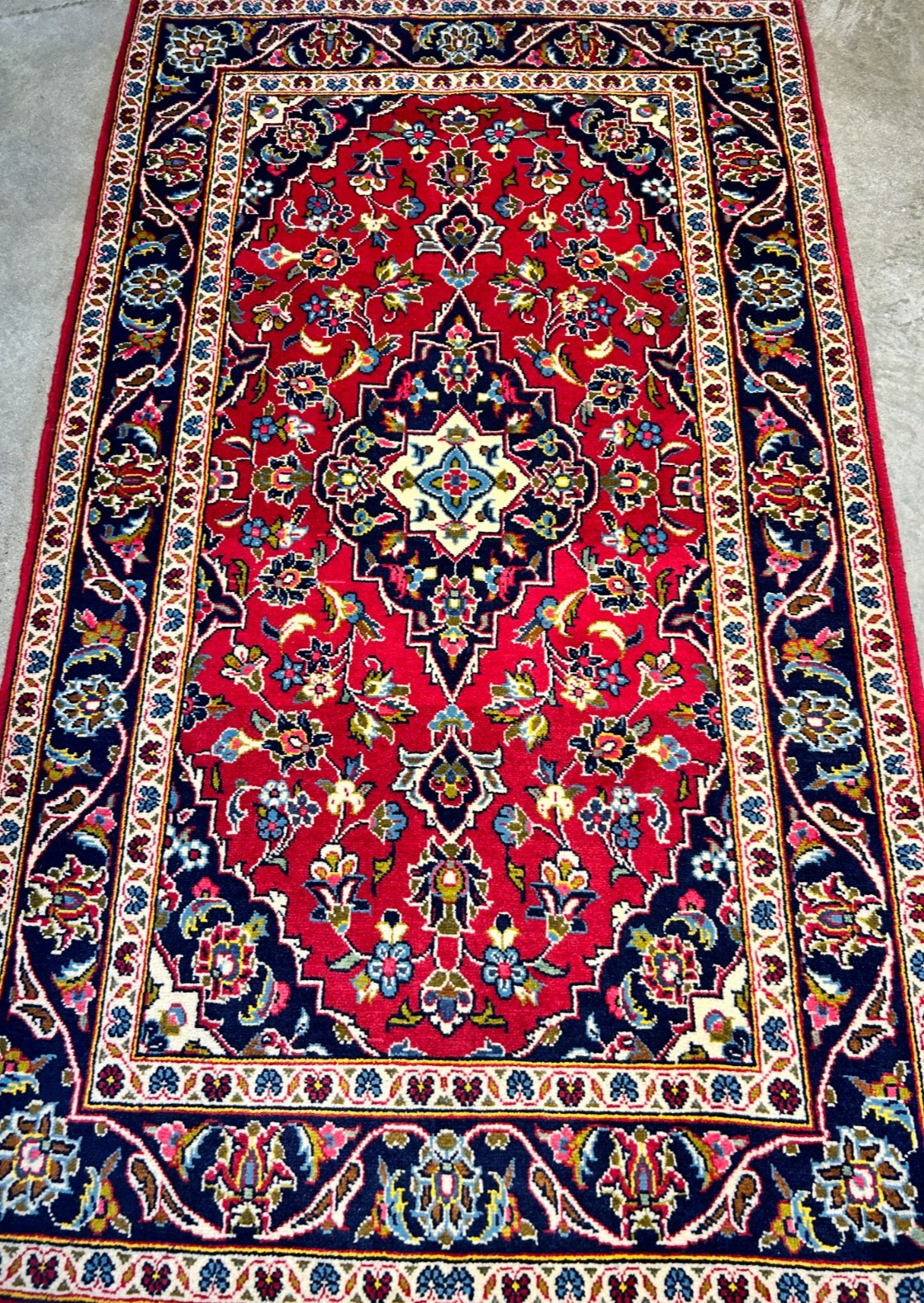 3'3"x5'6'' Hand-Knotted 100% Wool Persiane Kashane Area Rug