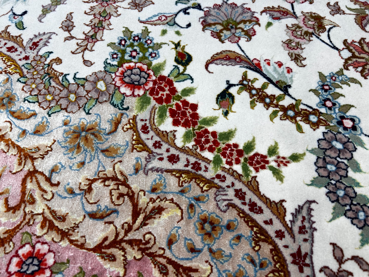 8'3"x11'6" Very Fine Hand-Knotted Wool & Silk Tabrize Area Rug - Signed